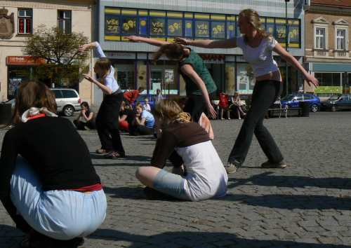 roztancena_trebic2007_namesti3